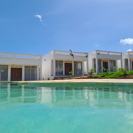 Cave Diani Holiday Apartments Диани Бийч Екстериор снимка