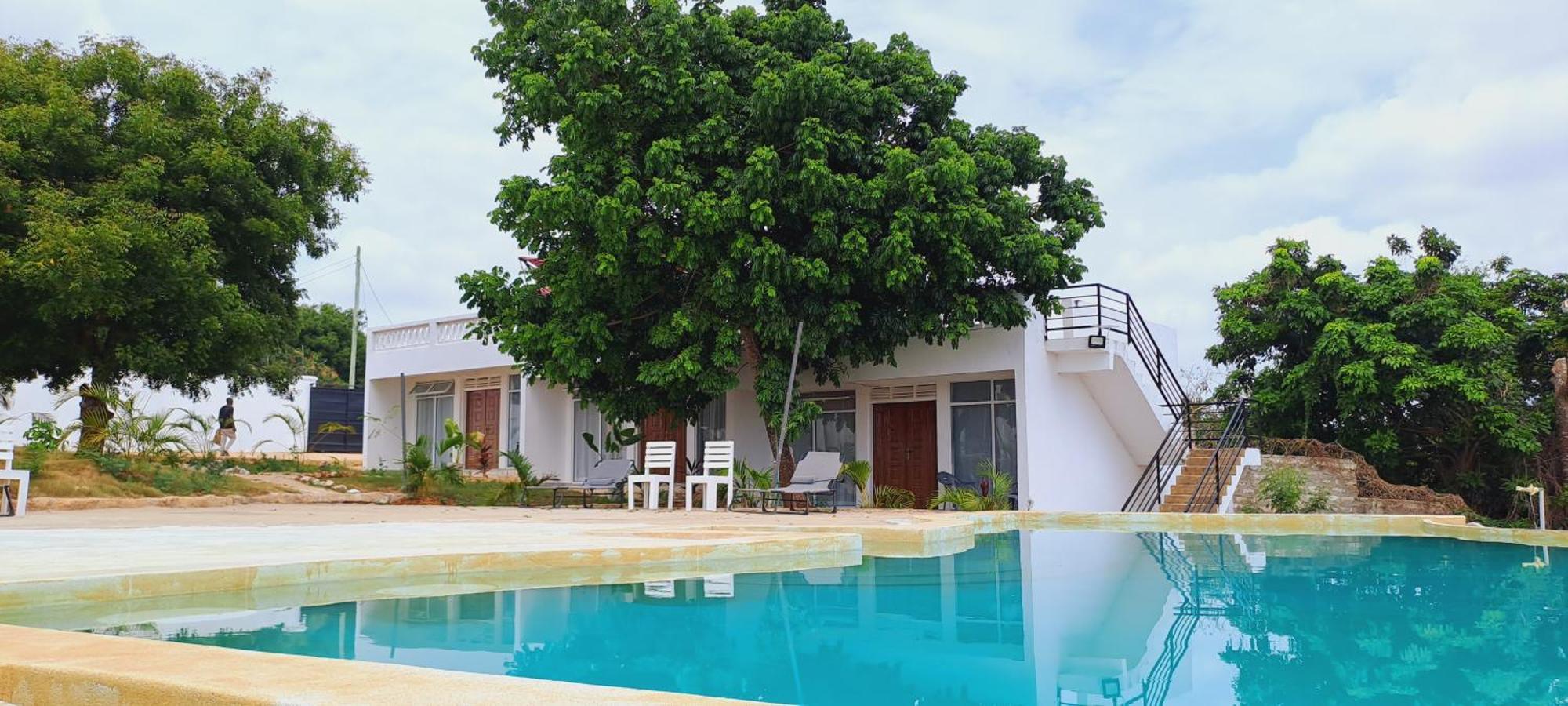 Cave Diani Holiday Apartments Диани Бийч Екстериор снимка