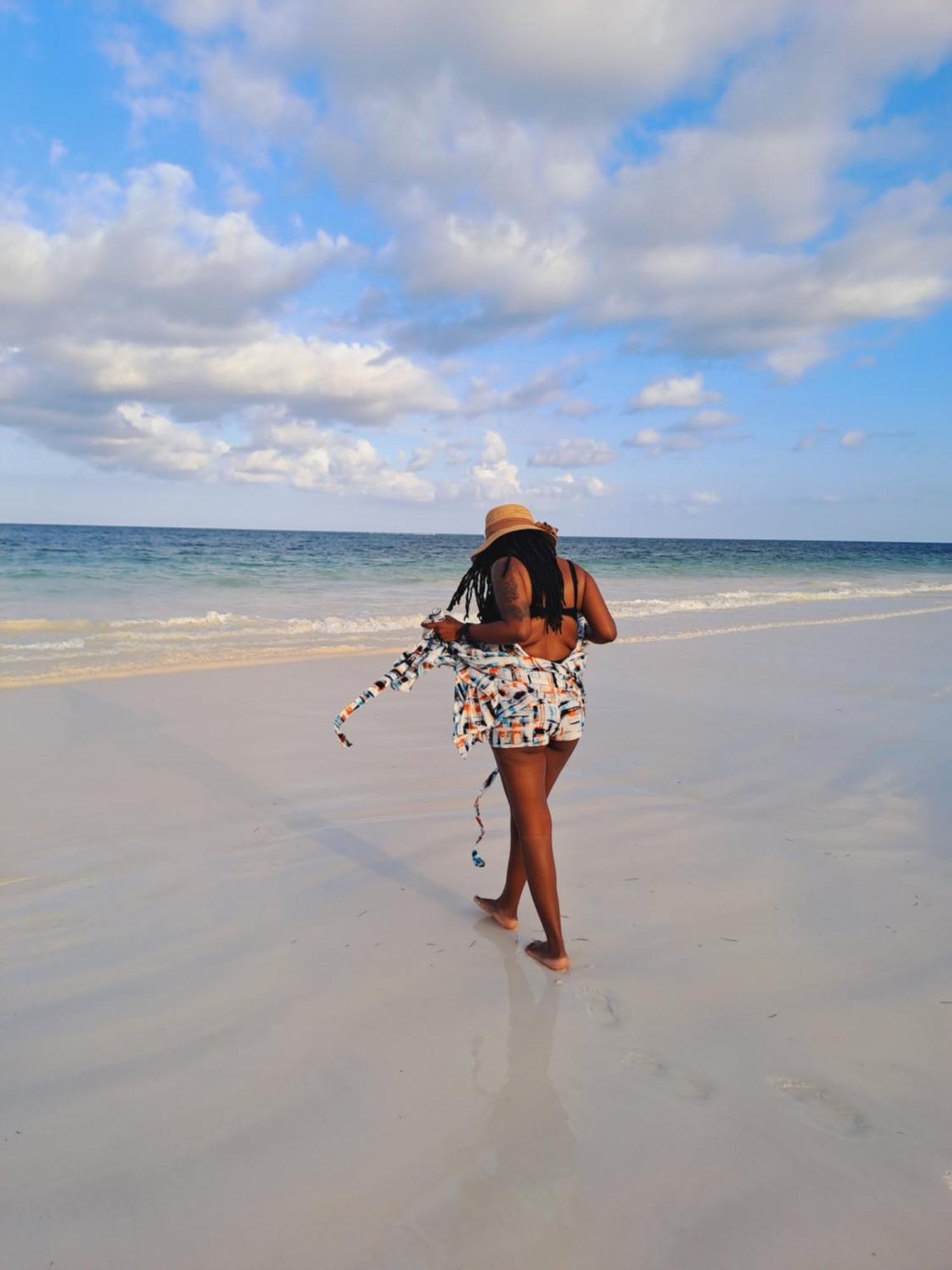 Cave Diani Holiday Apartments Диани Бийч Екстериор снимка