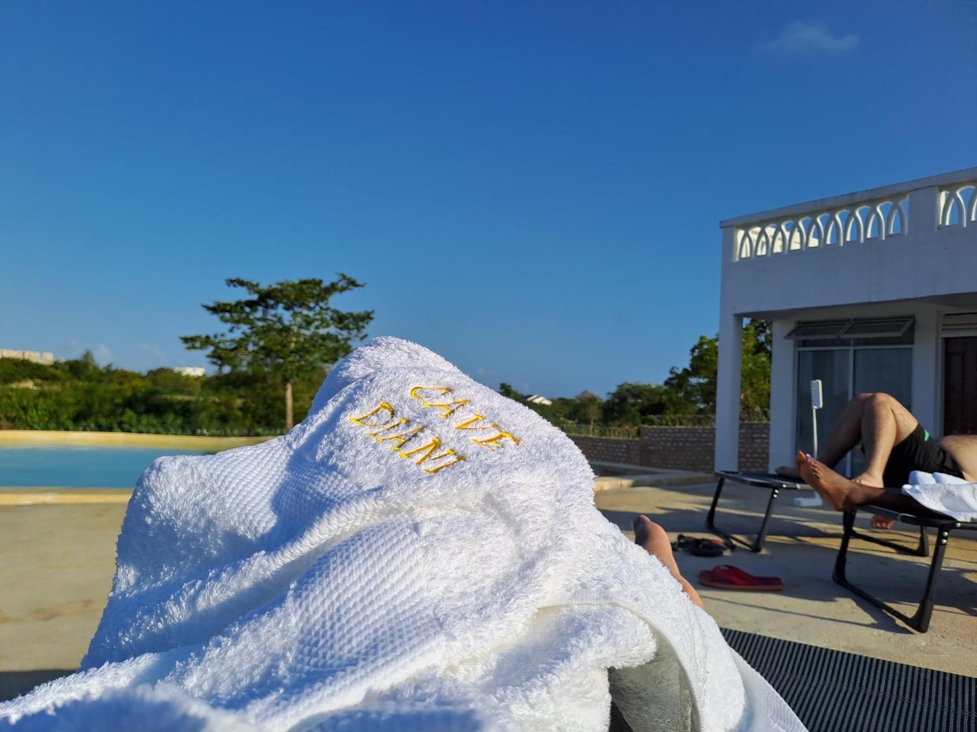Cave Diani Holiday Apartments Диани Бийч Екстериор снимка
