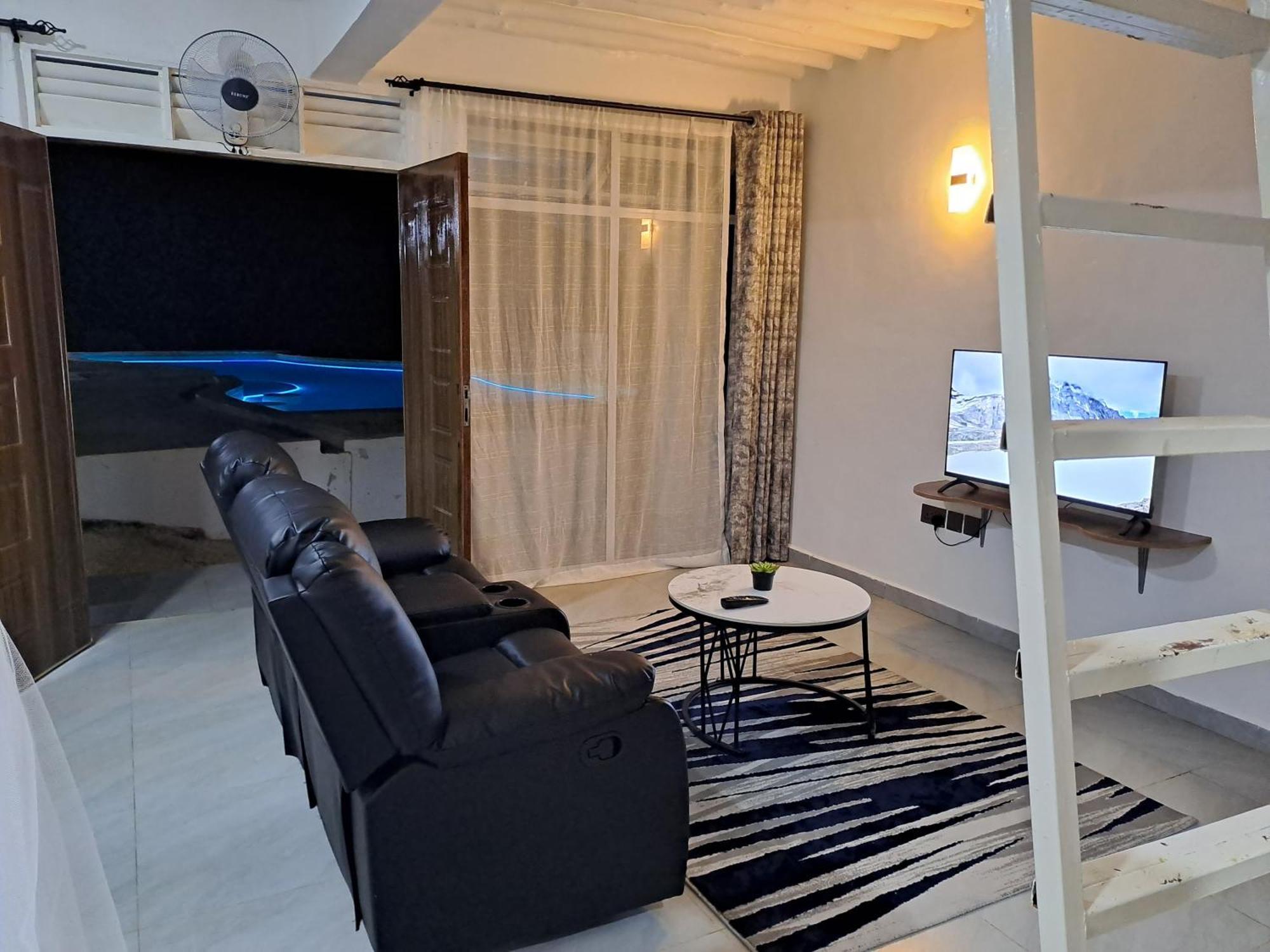 Cave Diani Holiday Apartments Диани Бийч Екстериор снимка